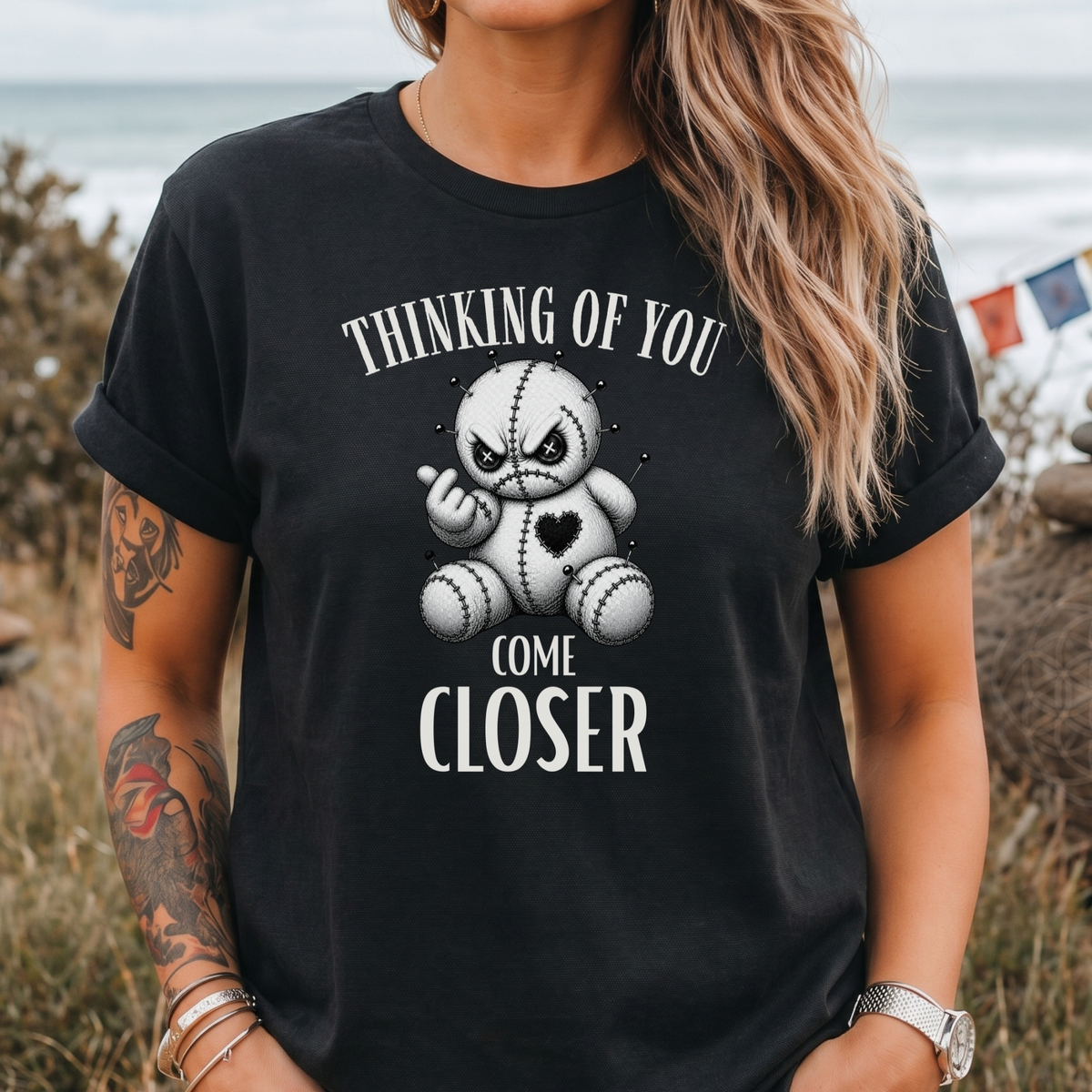 'Come Closer' T-Shirt
